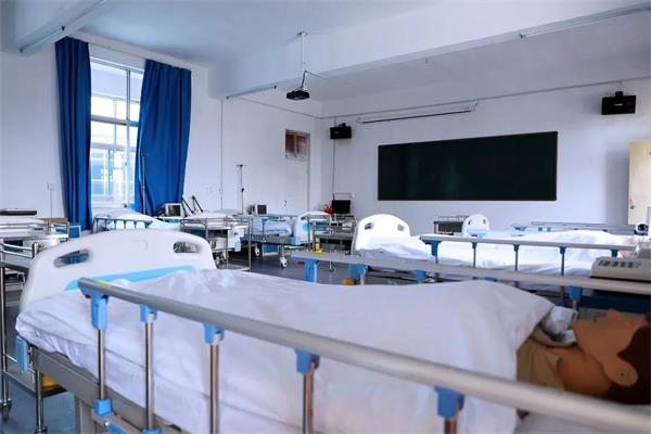 安徽医学高等专科_厦门医学高等专科 有中专吗_石家庄高等医学专科学校中专怎么样