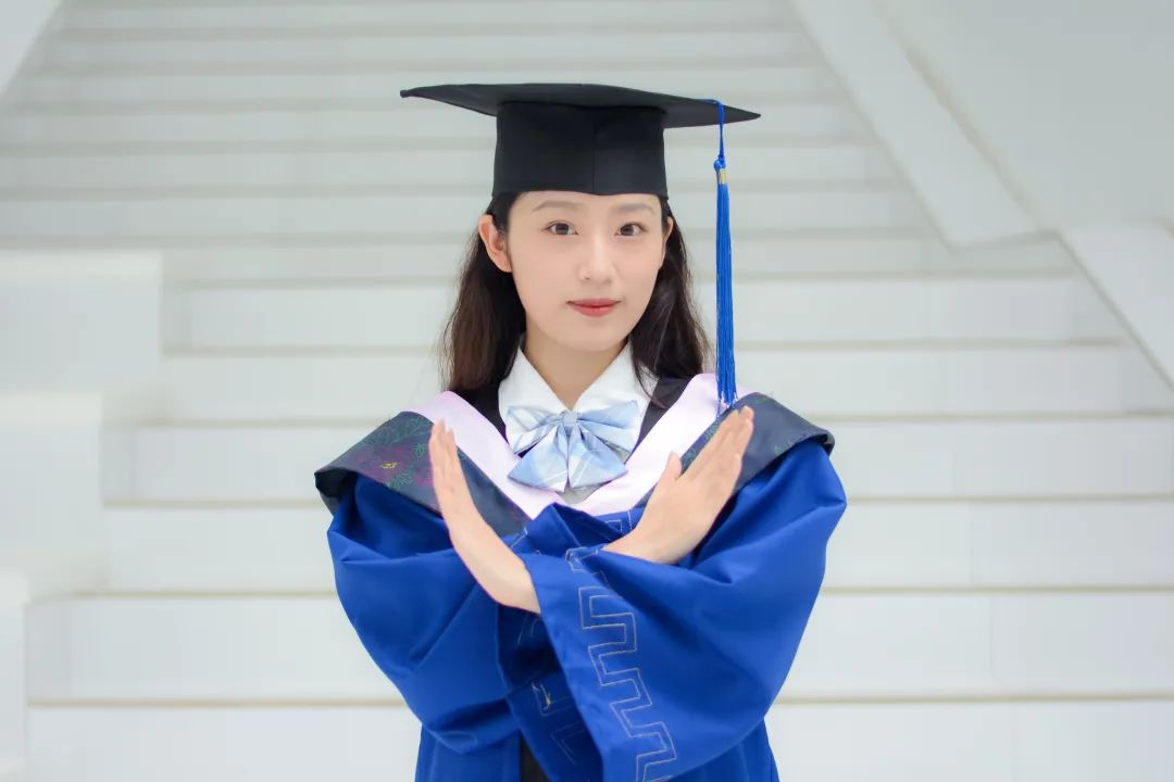 研究生学位服颜色分类_硕士学位服装的颜色怎么区分_研究生学位服颜色